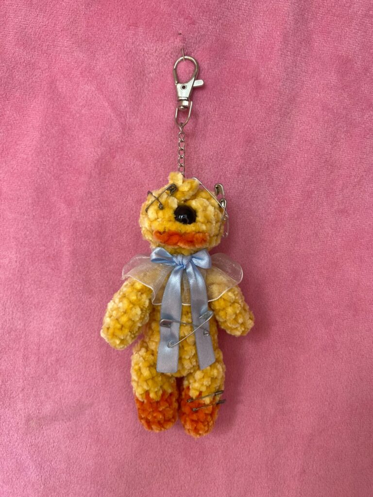 Lucky 🦆💜 Llavero Amigurumi Hecho a Mano