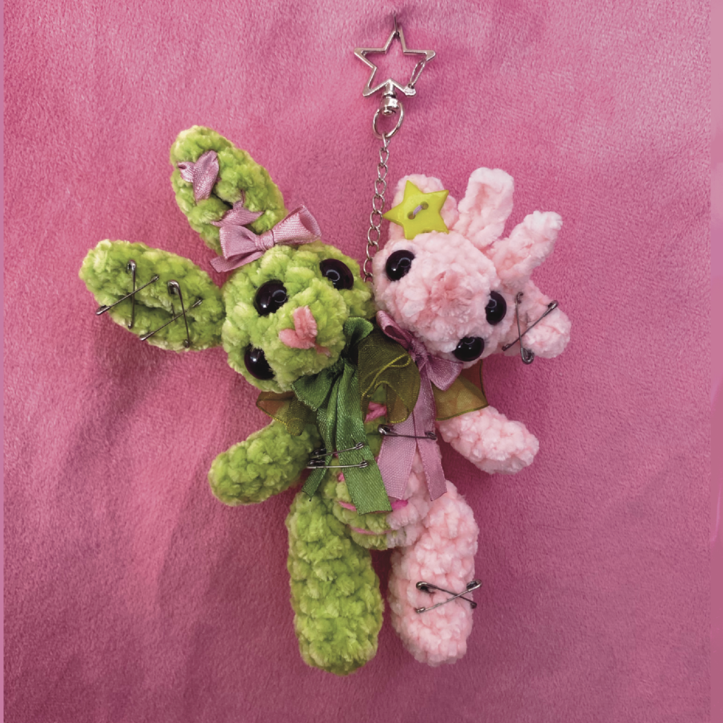 Xyli y Xal 💜 | Llavero Amigurumi Alien de Dos Cabezas