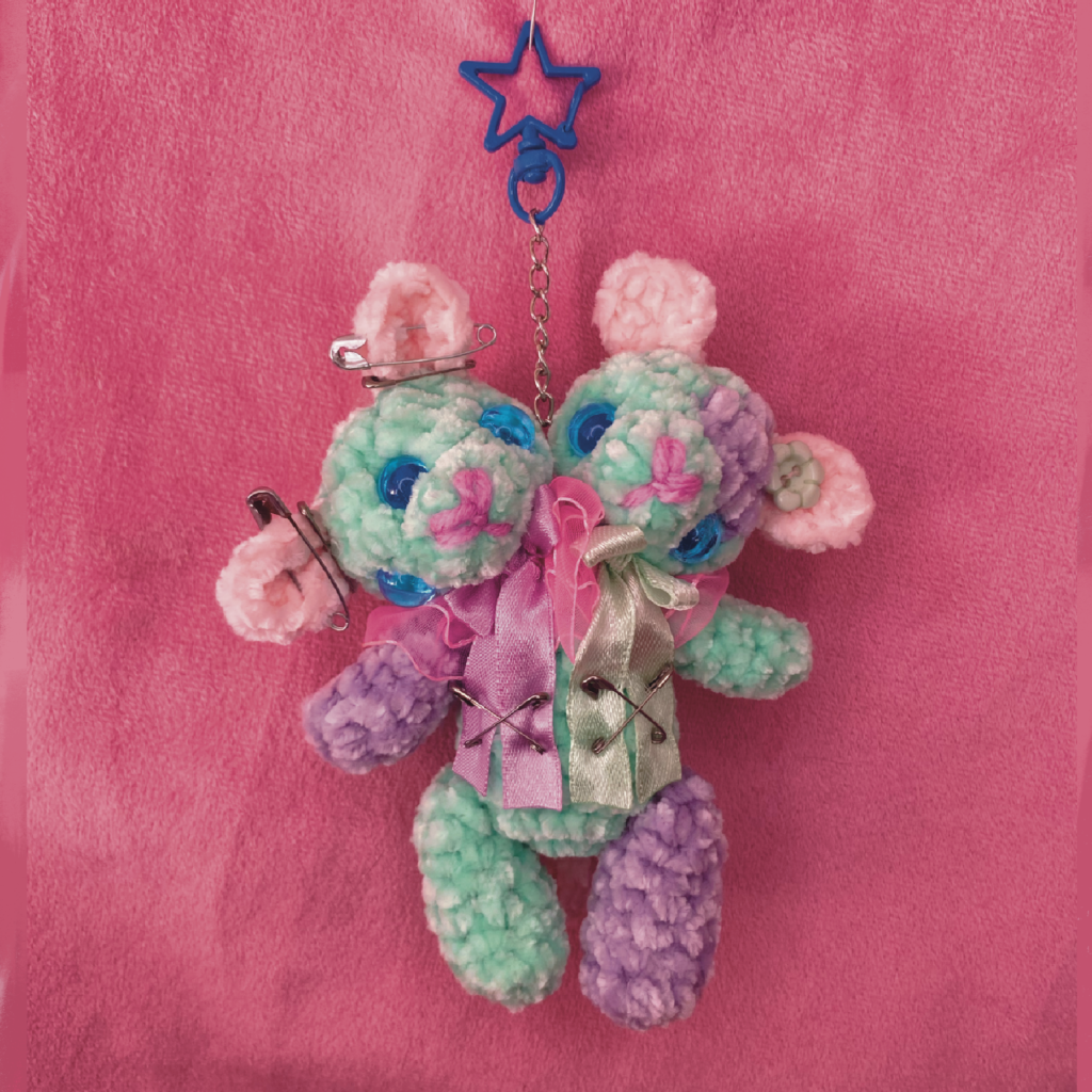 Lyn y Xu 💜 | Llavero Amigurumi Ratitas Alien de Dos Cabezas