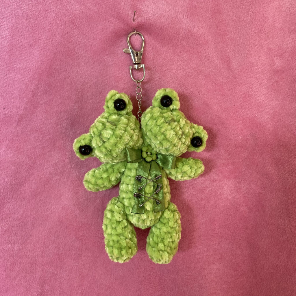 Ran Ran 💜 | Llavero Amigurumi Ranitas de Dos Cabezas