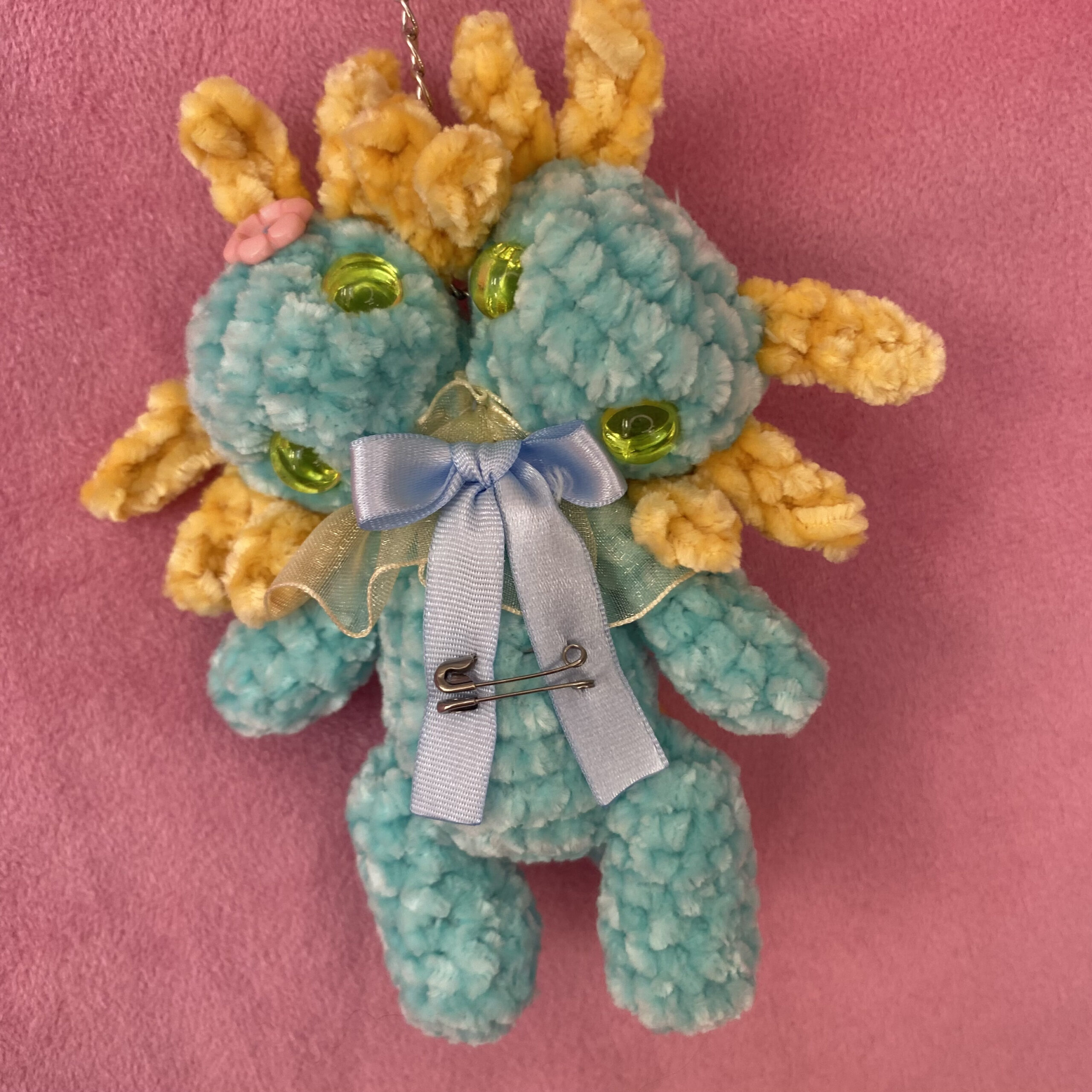 Lag y Lune 💜 | Llavero Amigurumi Ajolotes de Dos Cabezas - Imagen 3