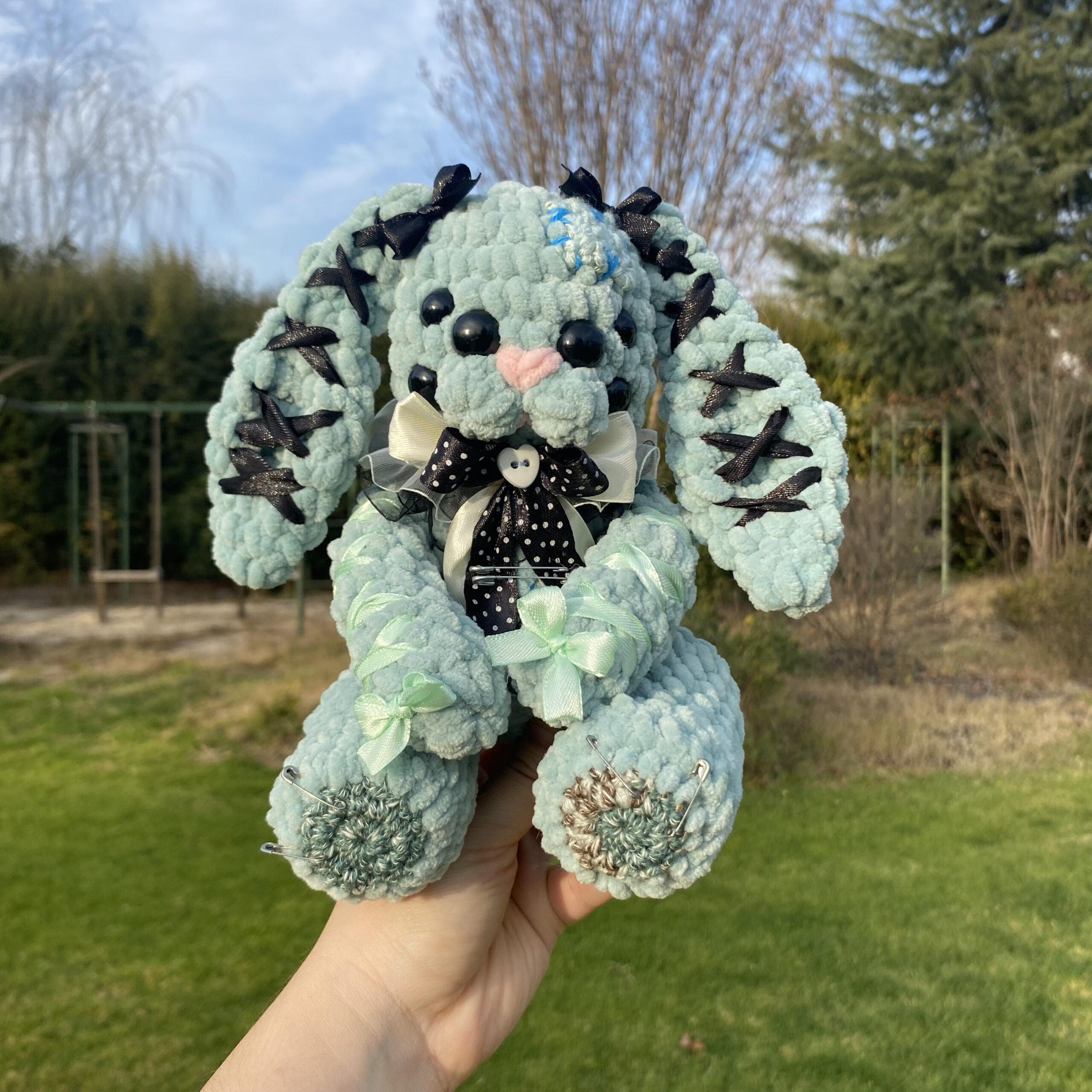 Frangel 💜 | Amigurumi Angel Conejito de Seis Ojos Hecho a Mano - Imagen 4