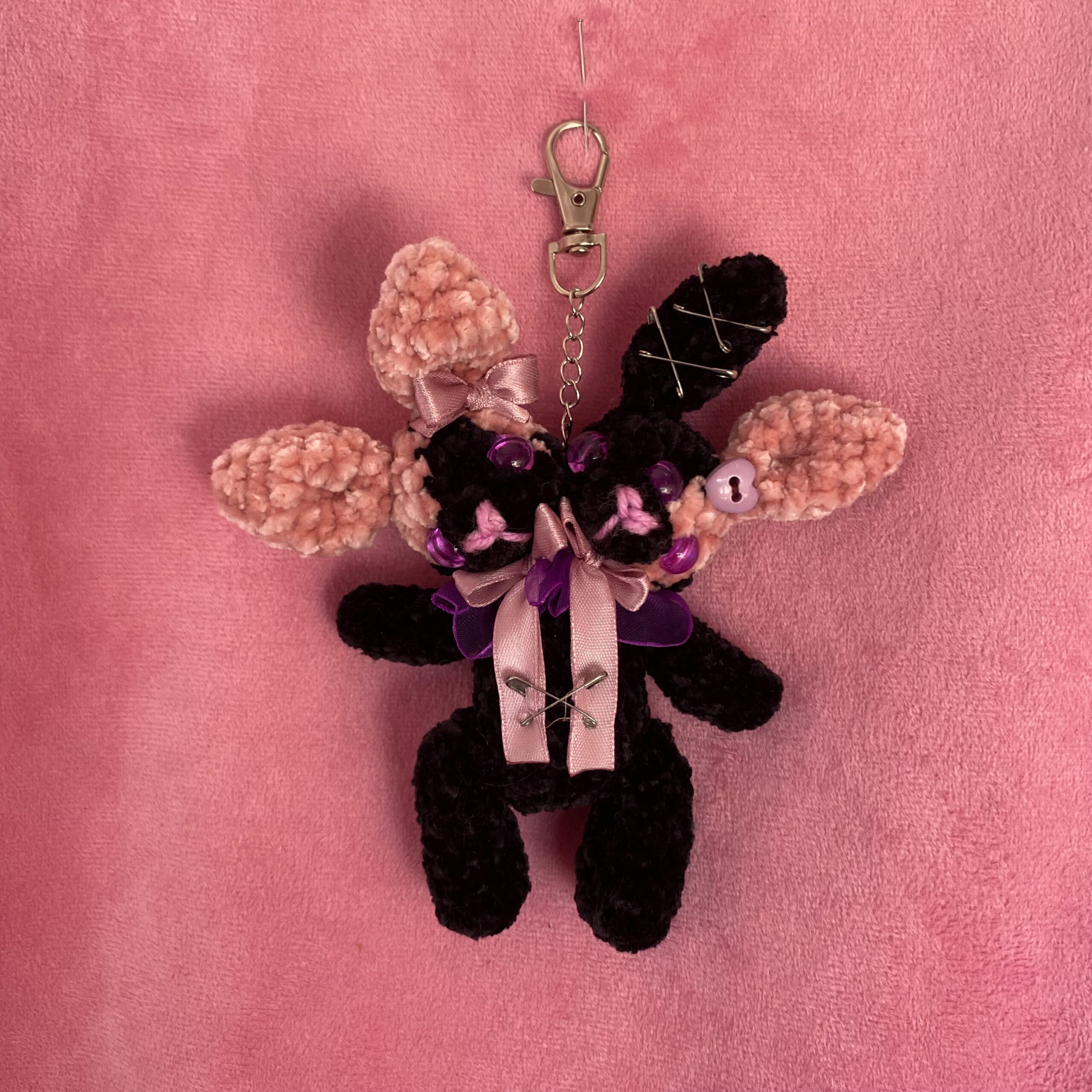 Sumi 💜 | Llavero Amigurumi Conejitos de Dos Cabezas